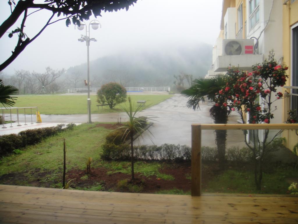 Geomunoreum Hostel Čedžu Exteriér fotografie