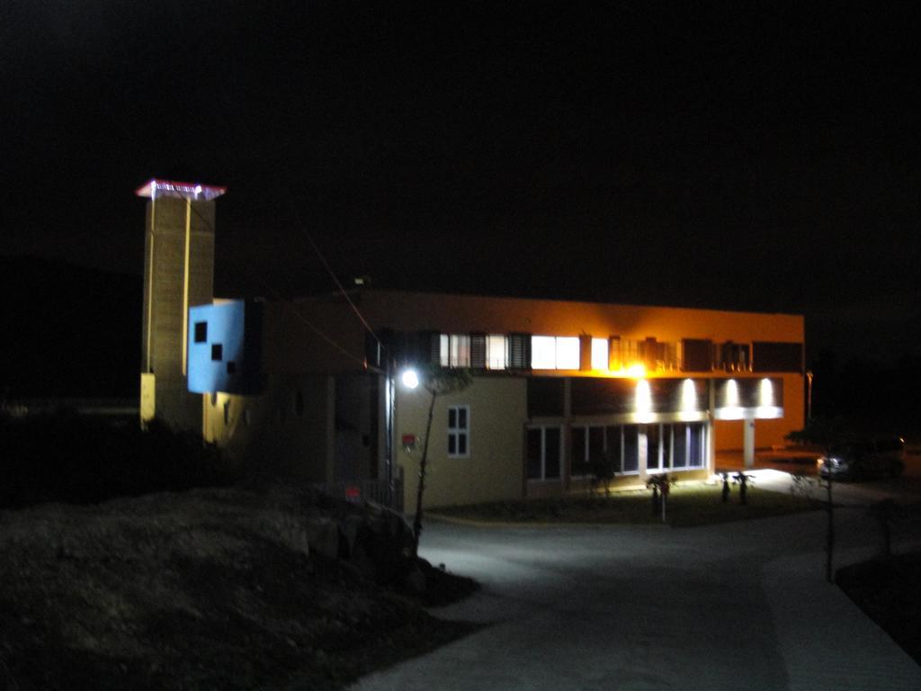 Geomunoreum Hostel Čedžu Exteriér fotografie
