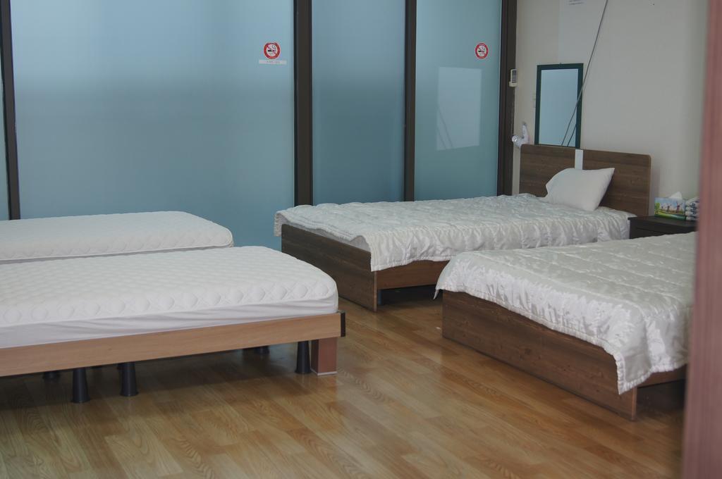 Geomunoreum Hostel Čedžu Exteriér fotografie