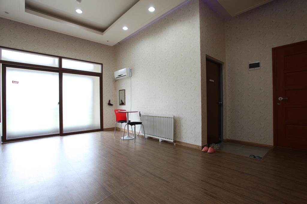 Geomunoreum Hostel Čedžu Exteriér fotografie