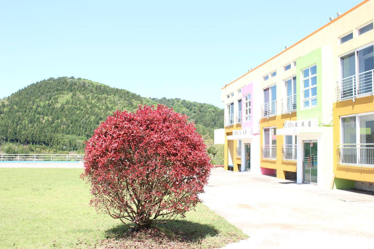 Geomunoreum Hostel Čedžu Exteriér fotografie