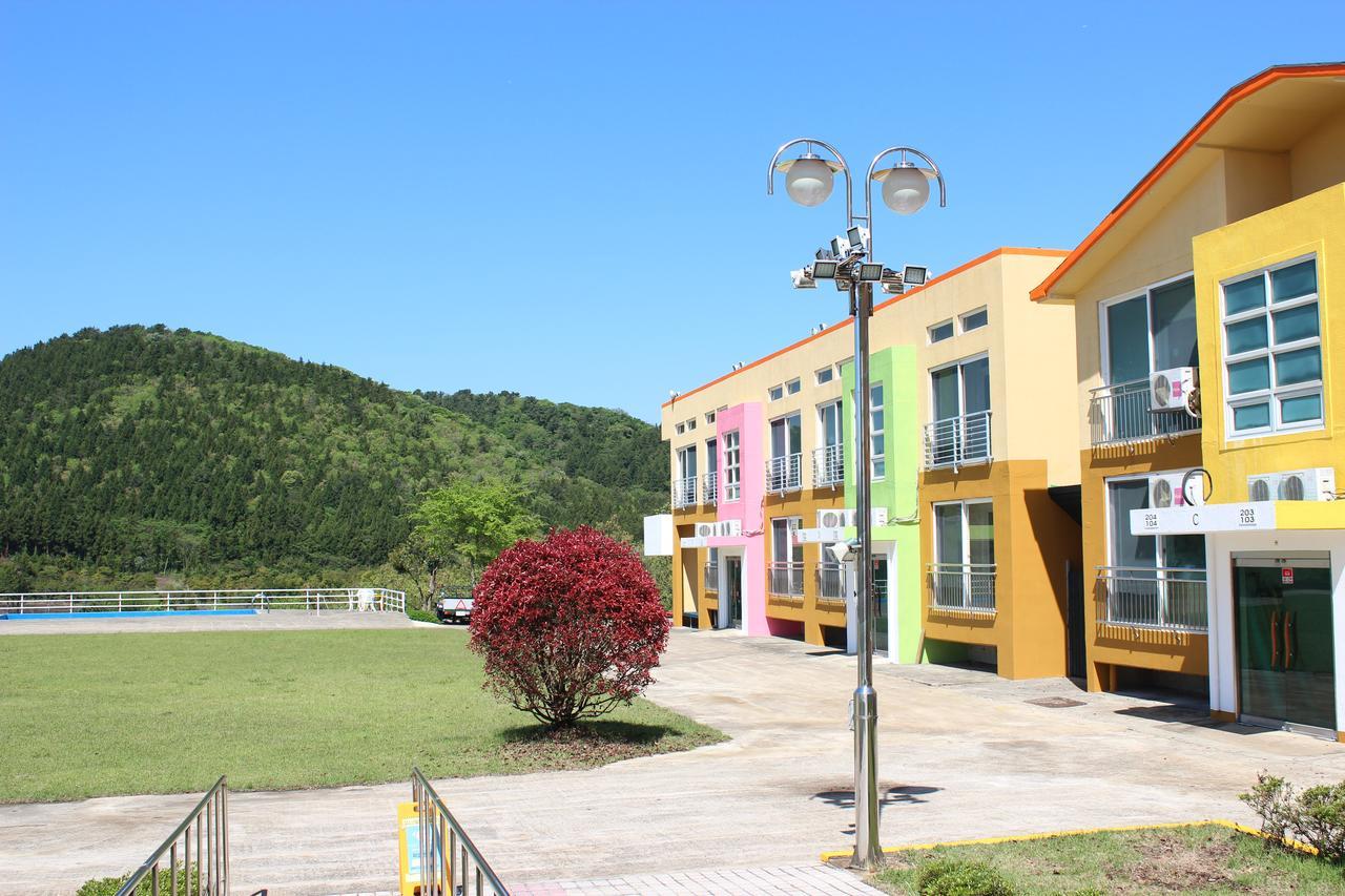 Geomunoreum Hostel Čedžu Exteriér fotografie