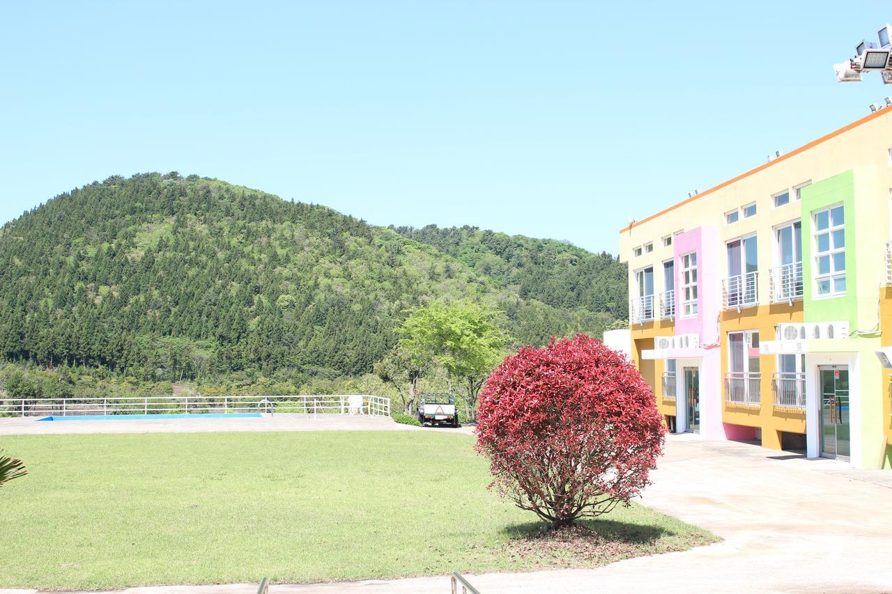 Geomunoreum Hostel Čedžu Exteriér fotografie