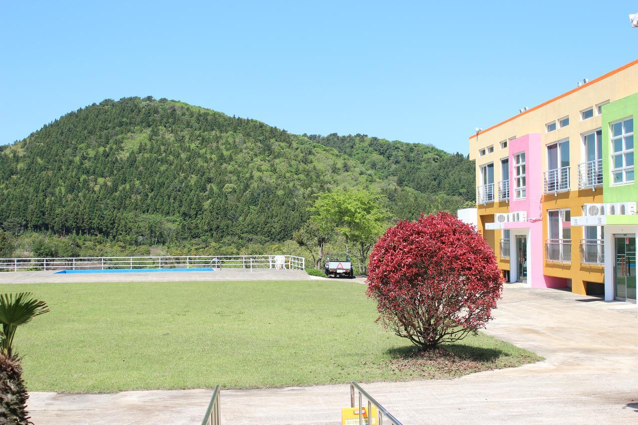 Geomunoreum Hostel Čedžu Exteriér fotografie